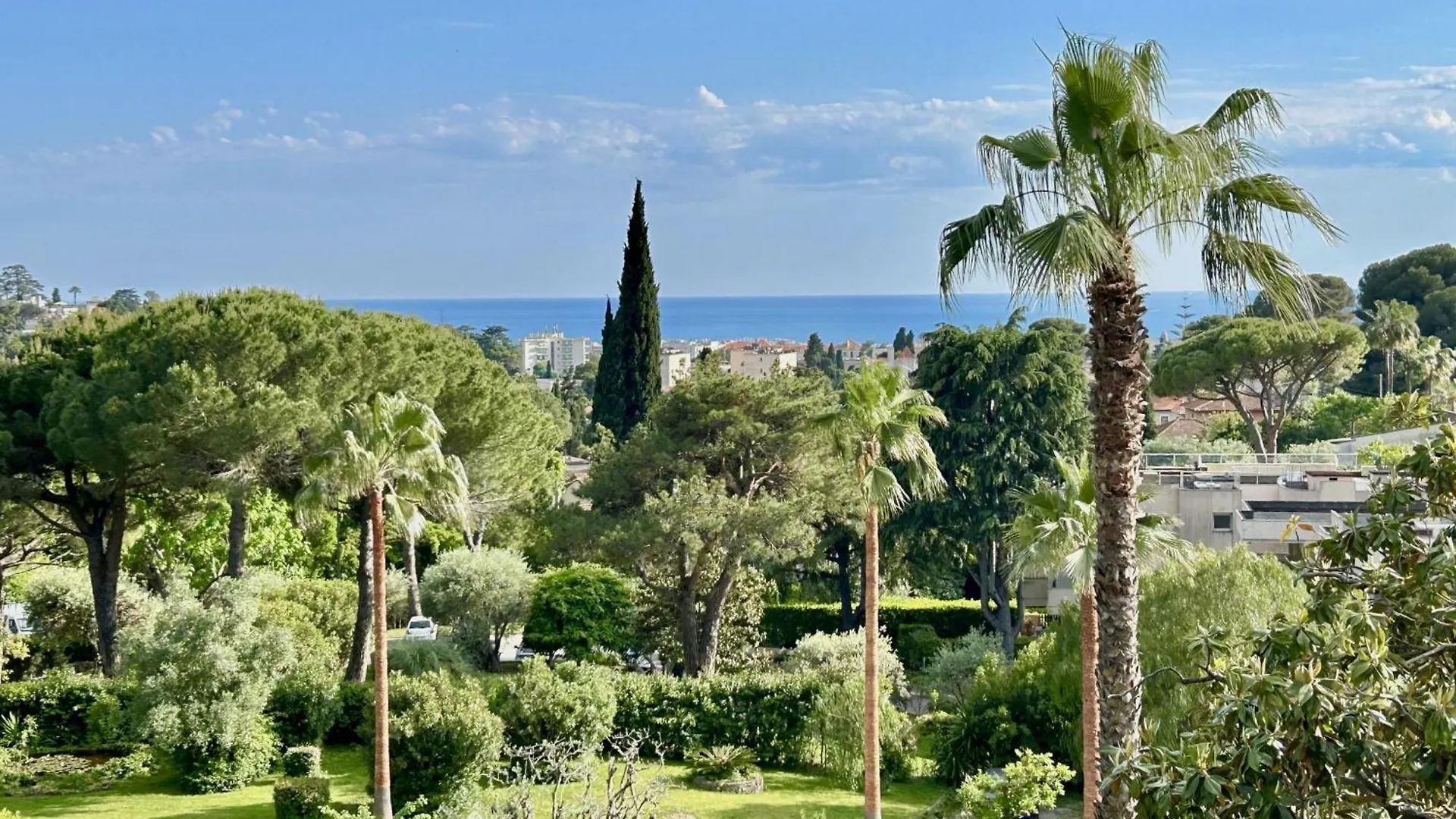 Bella Vista Luxe 2 Chambres Cannes Apartment